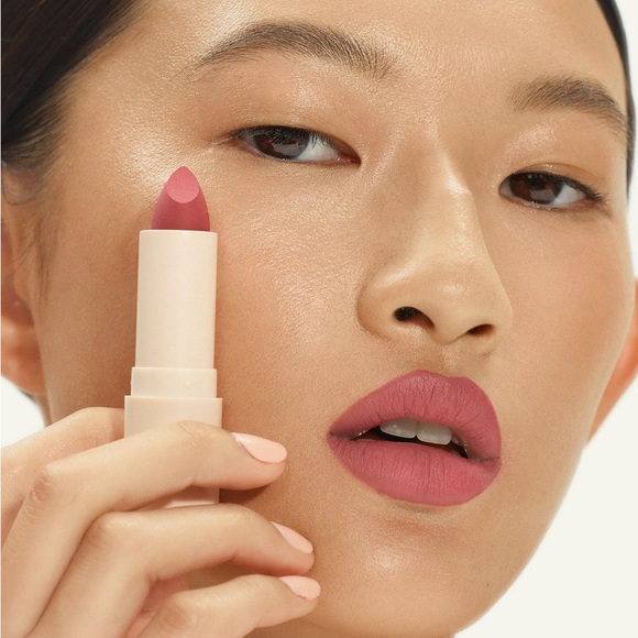 NWT Sunnies Face Fluffmatte lipstick - shade name soft serve - Picture 5 of 5